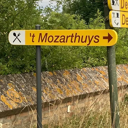 Casa vacanze 't Mozarthuys Lo-Reninge
